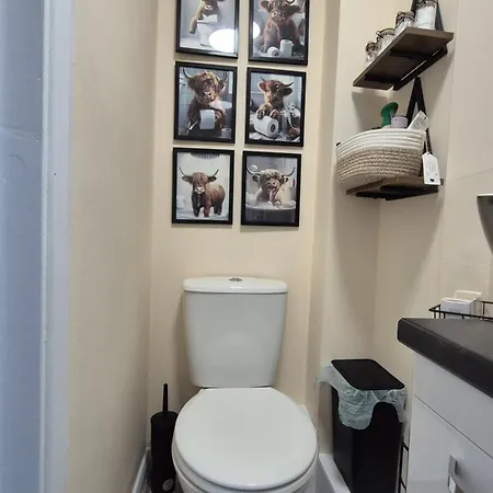 Heads In Beds, The Bull New Location Vale Of York, Carlton Miniott, 瑟斯克